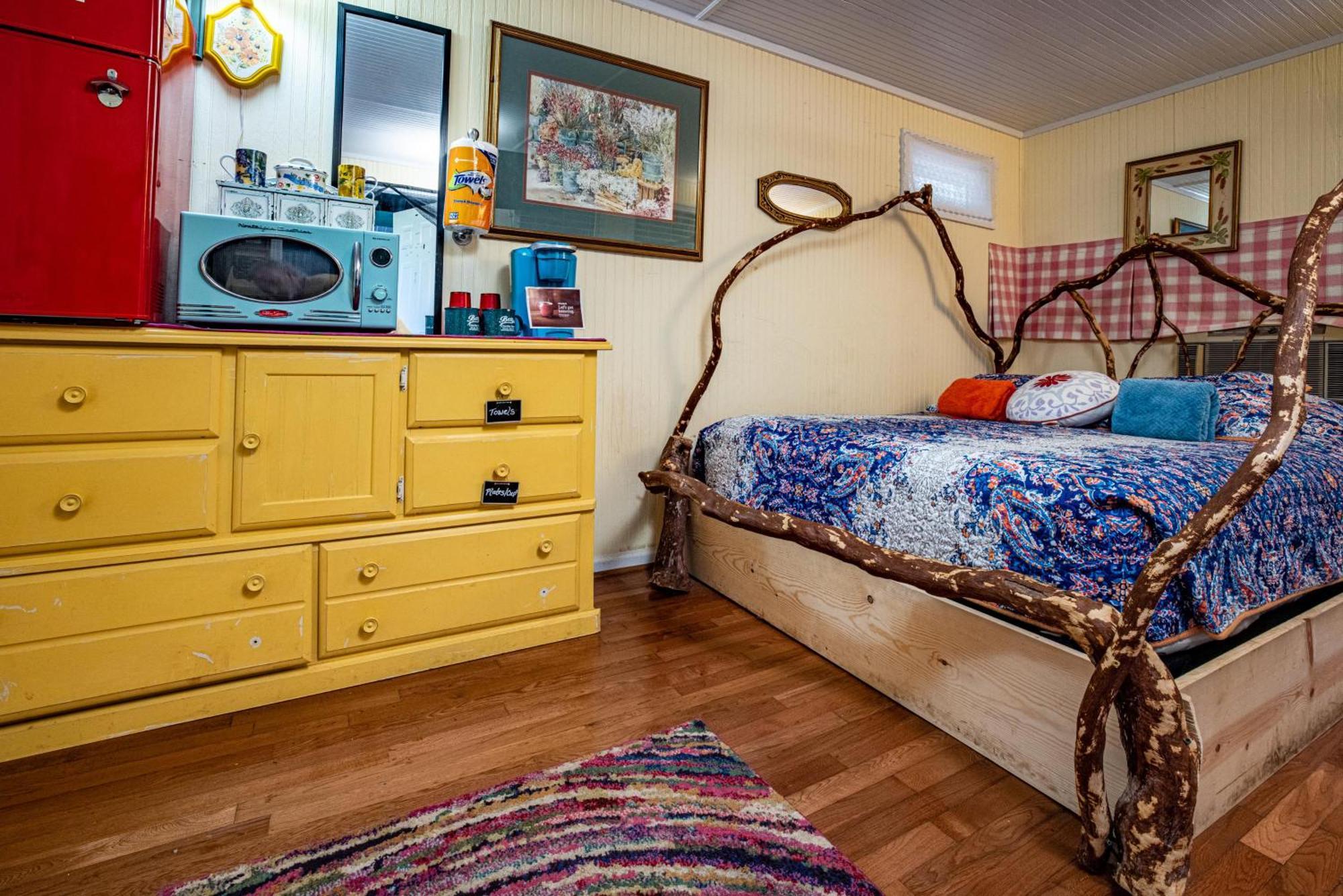 Bear Creek Lodge And Cabins In Helen Ga - Pet Friendly, River On Property, Walking Distance To Downtown Helen Exterior foto