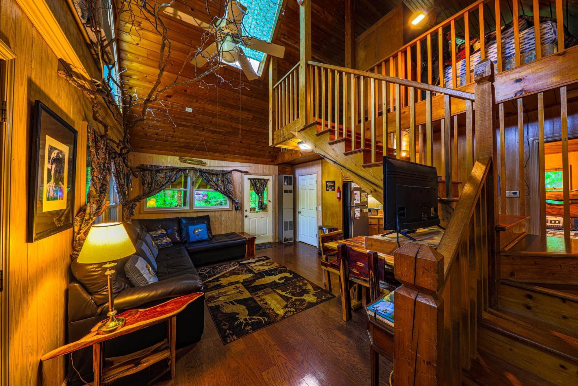 Bear Creek Lodge And Cabins In Helen Ga - Pet Friendly, River On Property, Walking Distance To Downtown Helen Exterior foto